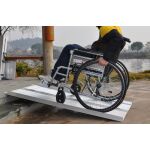 Prenosná skladacia rampa pre invalidné vozíky, 122 cm - WR014FT
