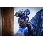 Použitie AKU vŕtačky BGS pri vŕtaní otvoru do dreveného trámu – B7397