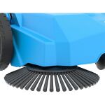 Bočná kefa zametacieho stroja Güde GKM 650 pre efektívny zber nečistôt - GU16804