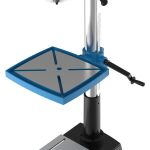 Pracovný stôl stĺpovej vŕtačky Güde GBS 32 s obvodovými kanálikmi, 425 x 475 mm