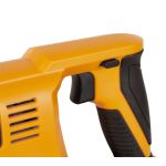 Motor píly pohybuje pílovým plátkom až 2800 kmitov/min. - HTP800126B