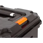 Detail hornej západky a veka kufra TACTIX LOAD UP IP65 – TC320411