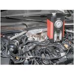 Generátor dymu Vigor V7524 pri použití v motorovom priestore vozidla na detekciu únikov - V7524