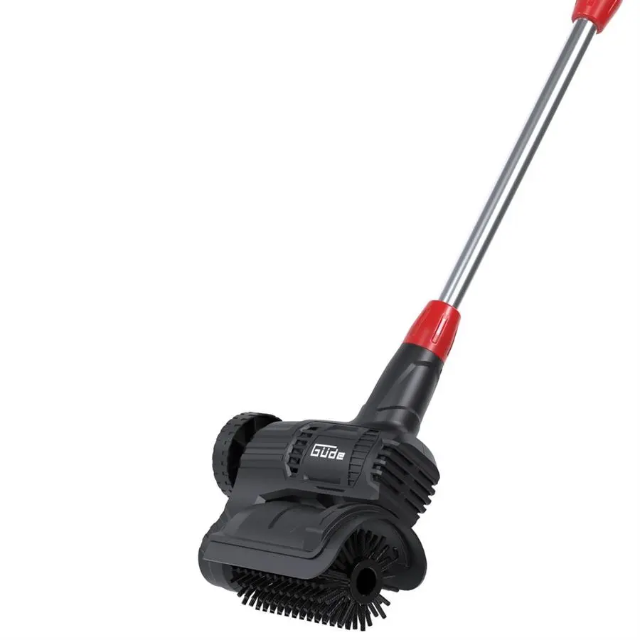 Detail elektrickej čistiacej kefy Güde GUB 160-500 Detail elektrickej čistiacej kefy Güde s teleskopickou rukoväťou